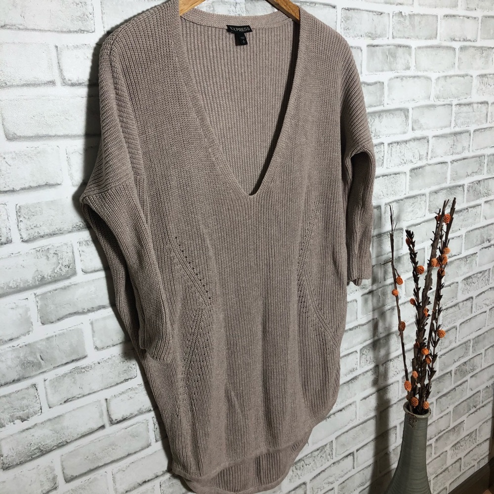 EXPRESS Beige 3/4 Sleeve Knit Sweater Size S/p